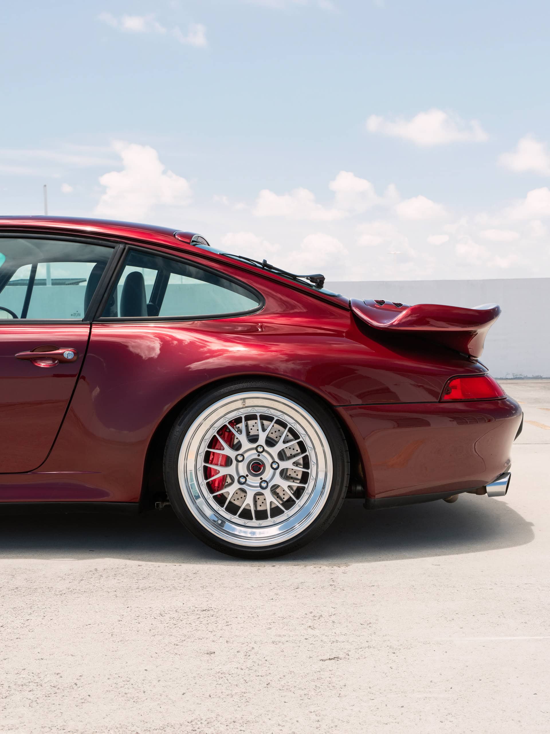Porsche 993 Turbo on BBS E89