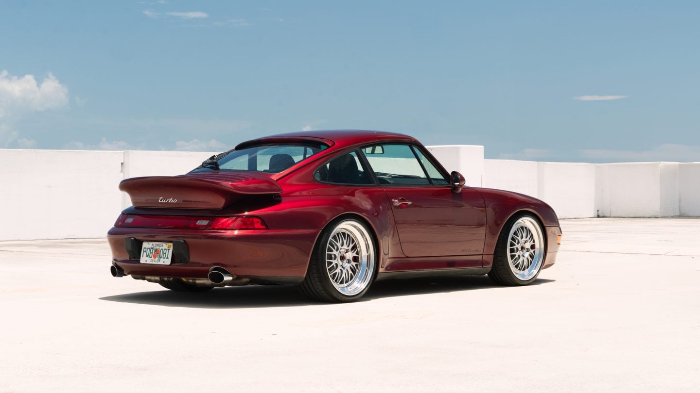 Porsche 993 Turbo on BBS E89