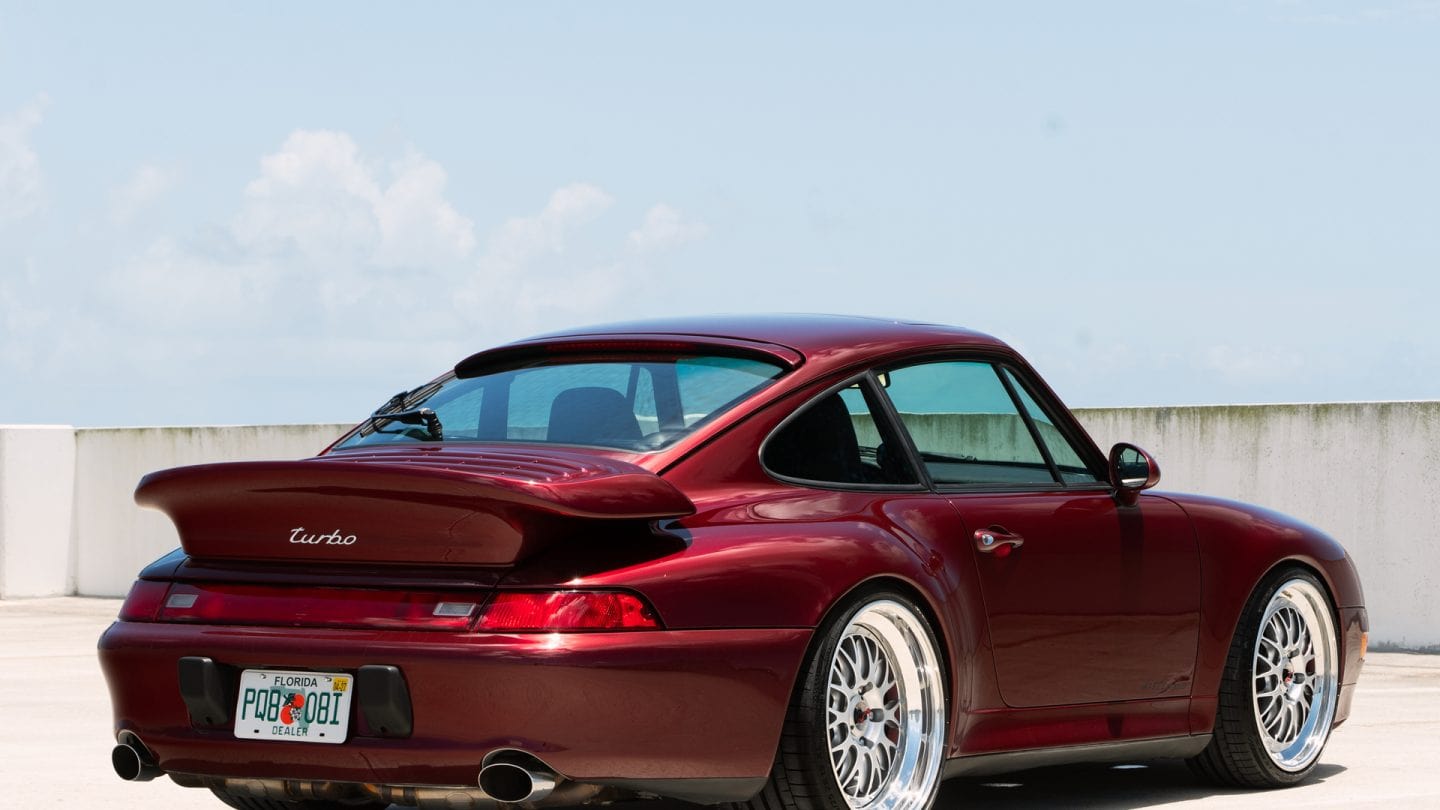 Porsche 993 Turbo on BBS E89