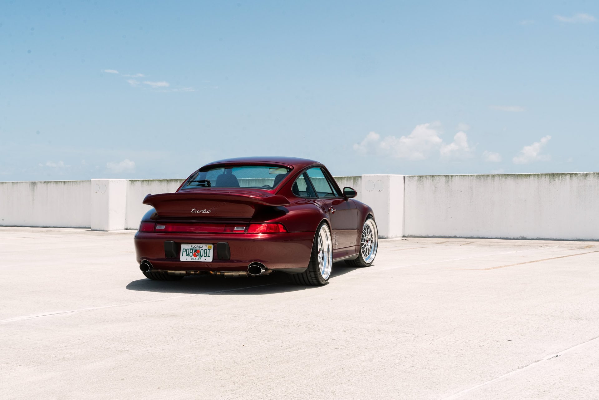 Porsche 993 Turbo on BBS E89