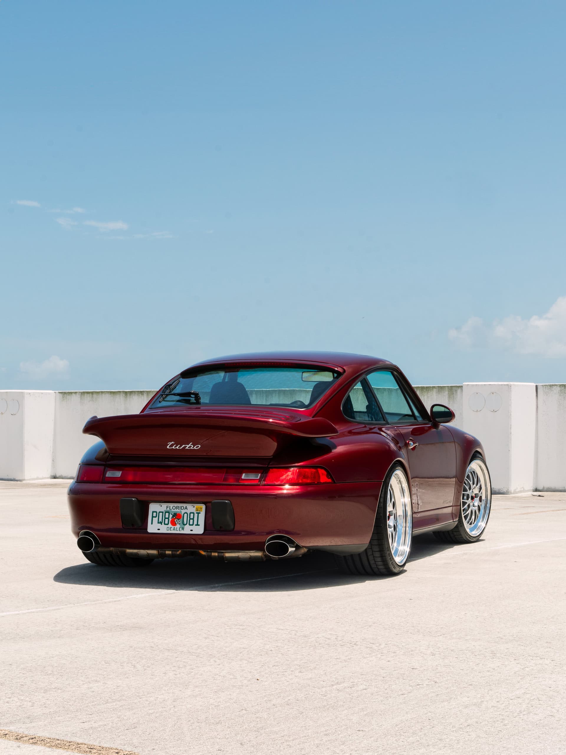 Porsche 993 Turbo on BBS E89