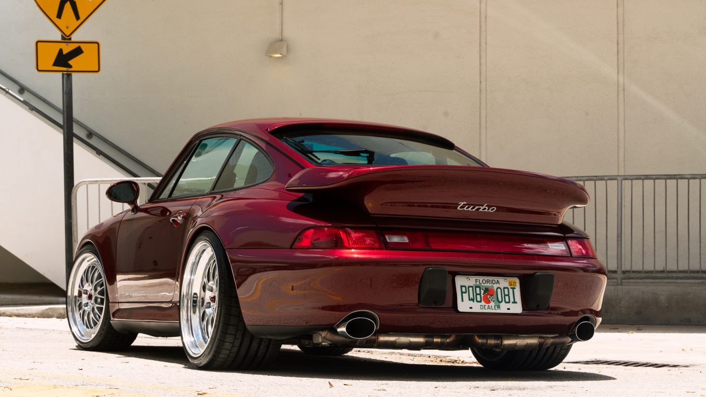 Porsche 993 Turbo on BBS E89
