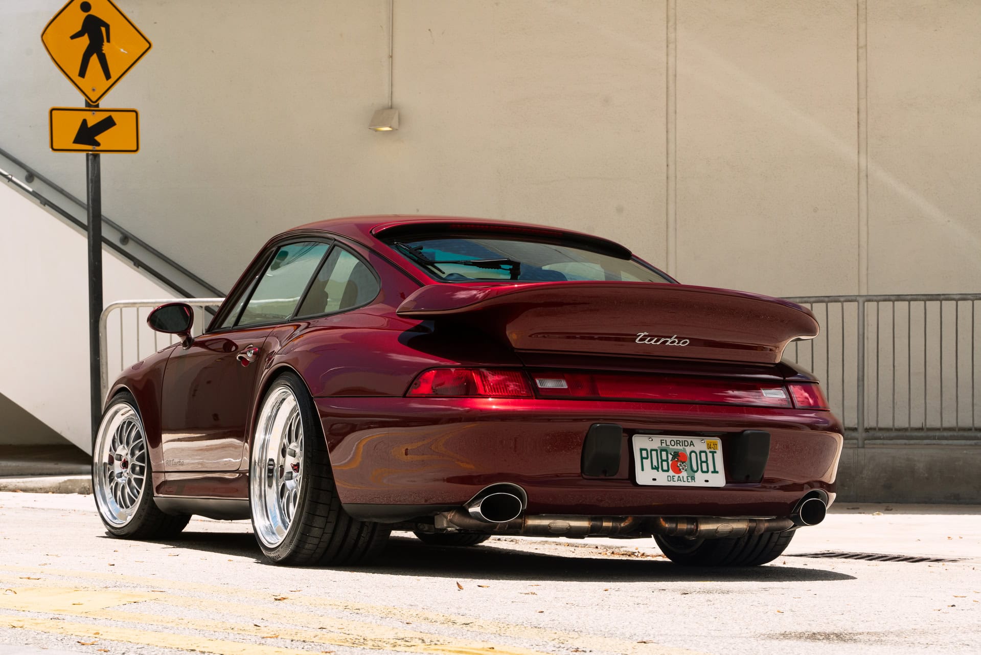 Porsche 993 Turbo on BBS E89