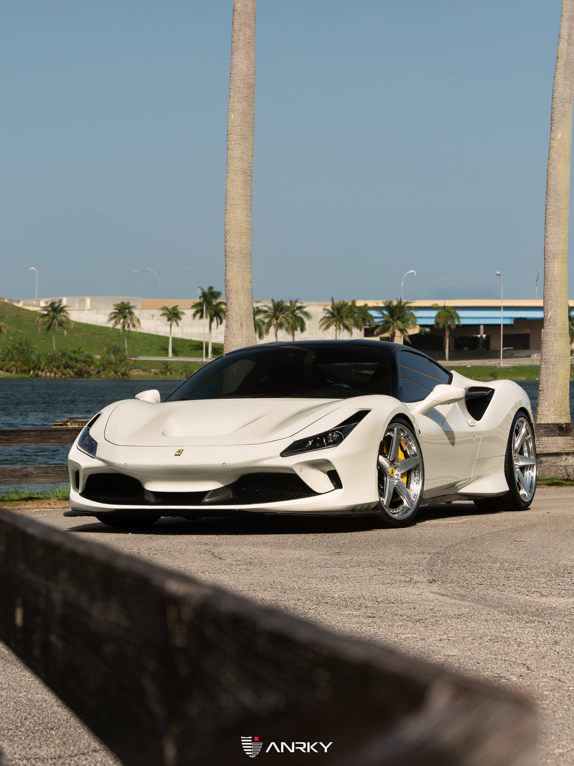 Ferrari F8 Tributo – RETROSeries RS5.3