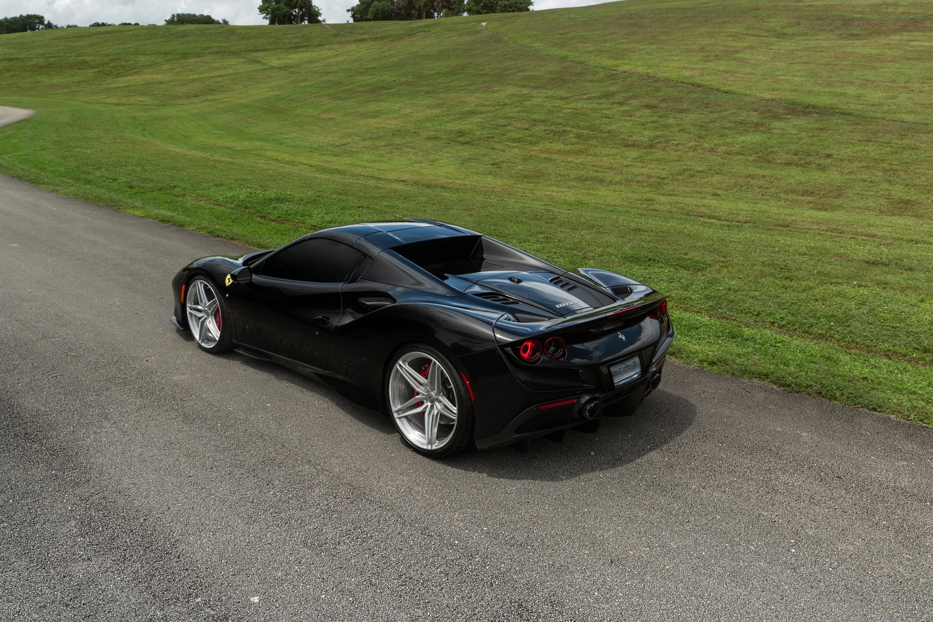 Photo 22 of Ferrari F8 Spider – HRE P107SC 