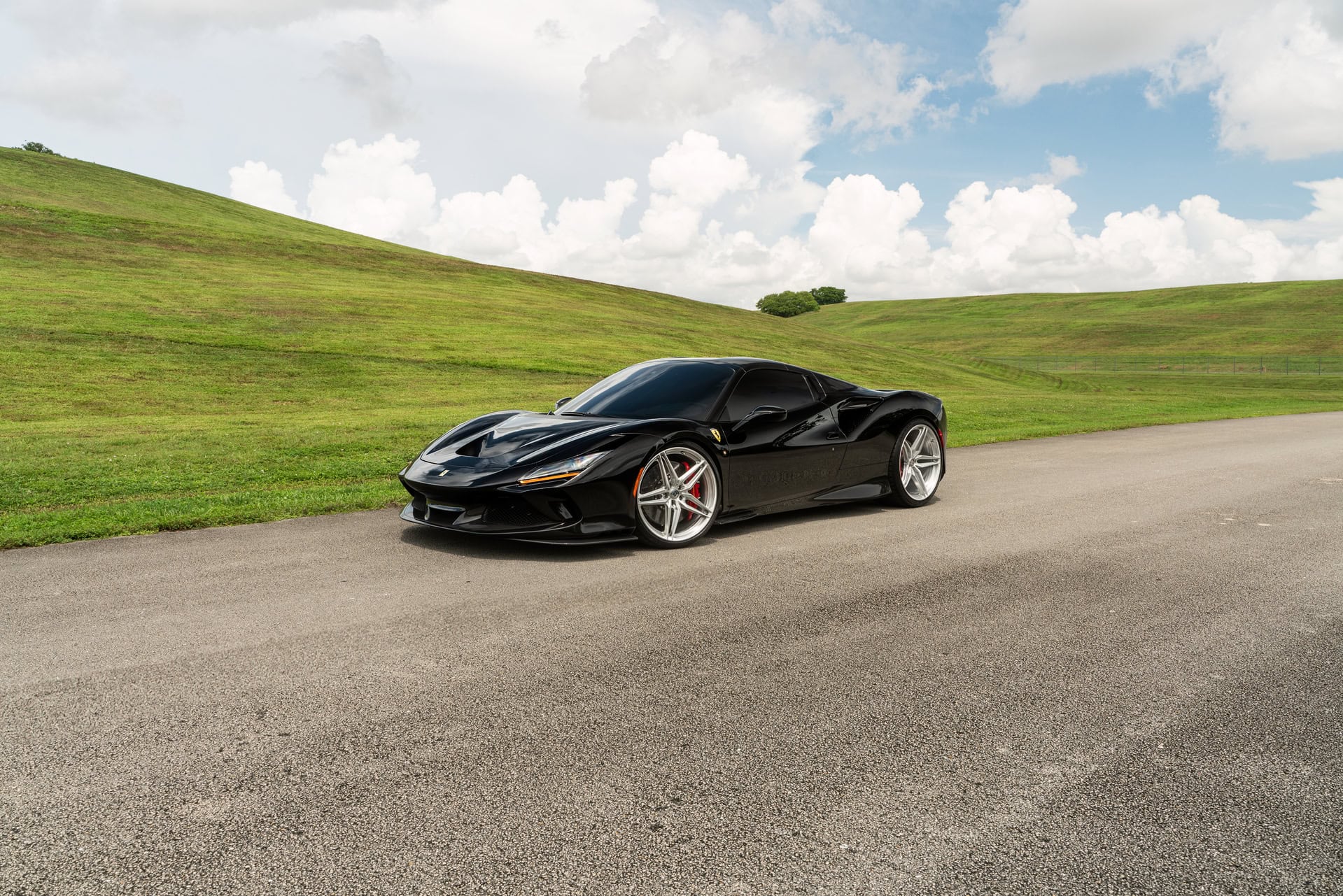 Photo 24 of Ferrari F8 Spider – HRE P107SC 
