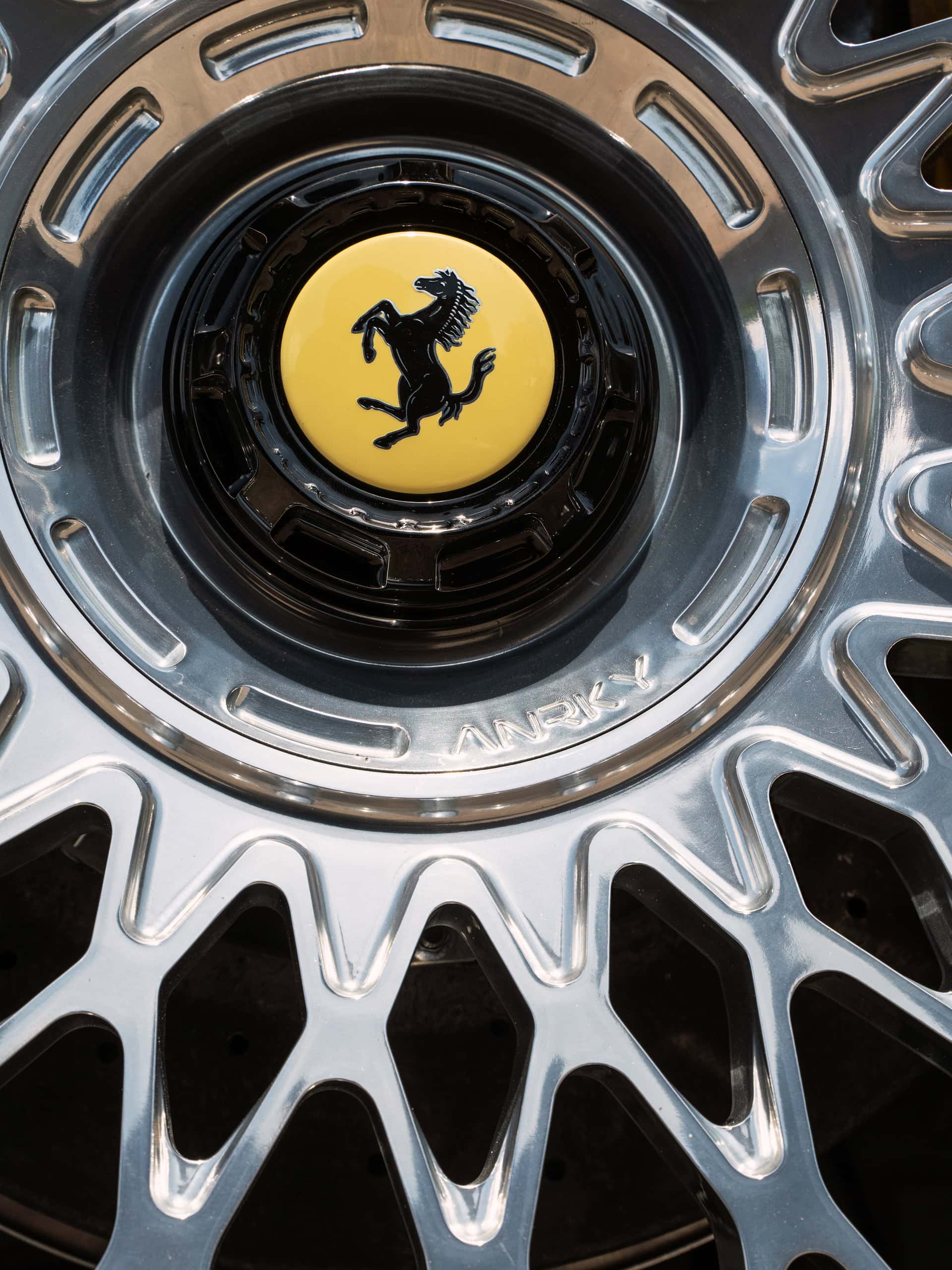Ferrari 12cilindri on ANRKY Wheels