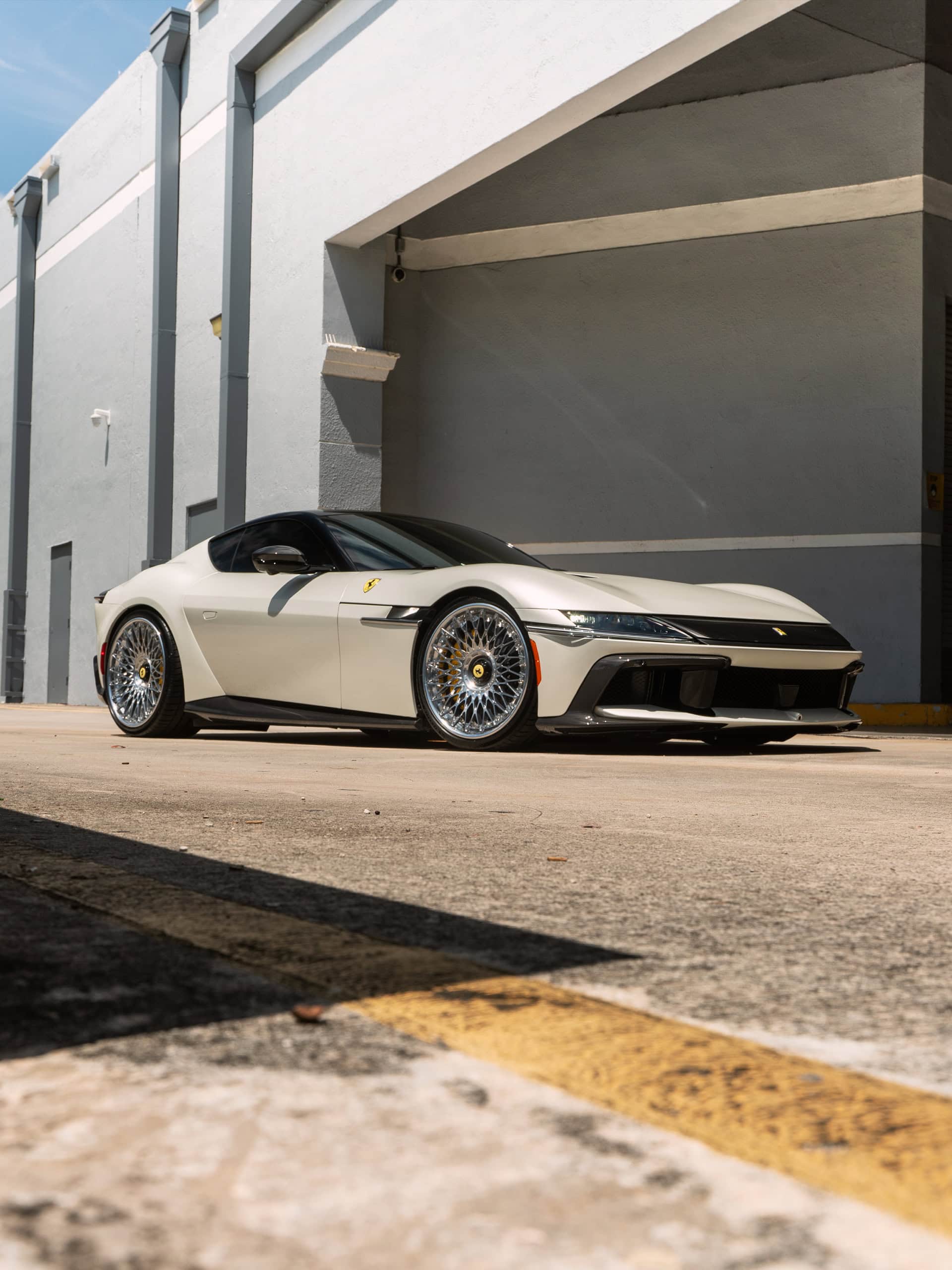 Ferrari 12cilindri on ANRKY Wheels