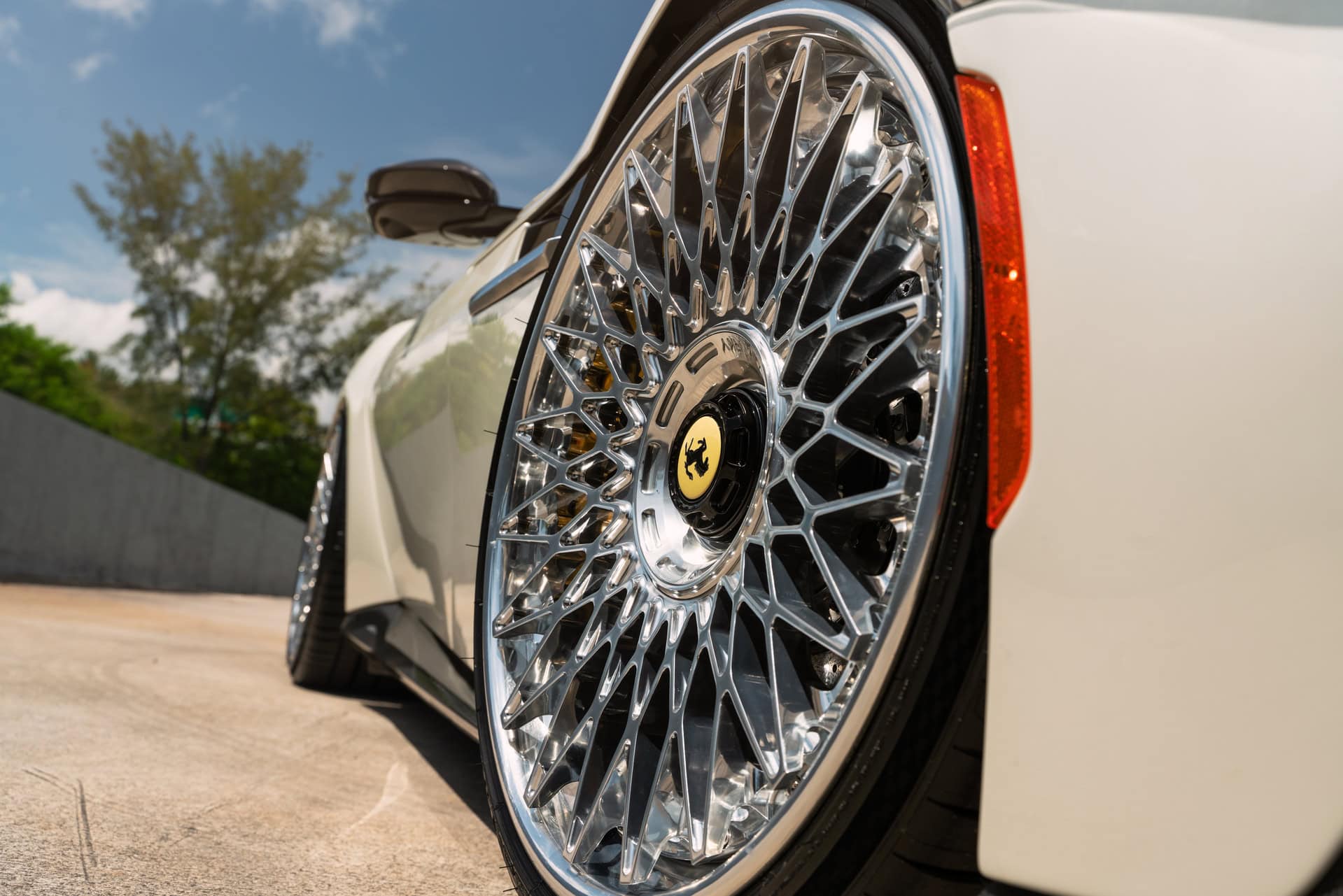 Photo 21 of Ferrari 12 Cilindri | Bianco Avus | on ANRKY RS7.3 | Polished Clear