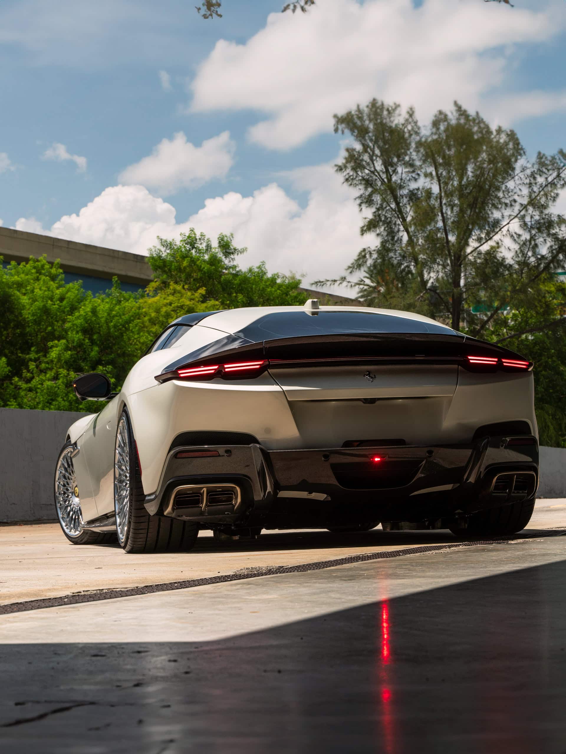 Ferrari 12cilindri on ANRKY Wheels