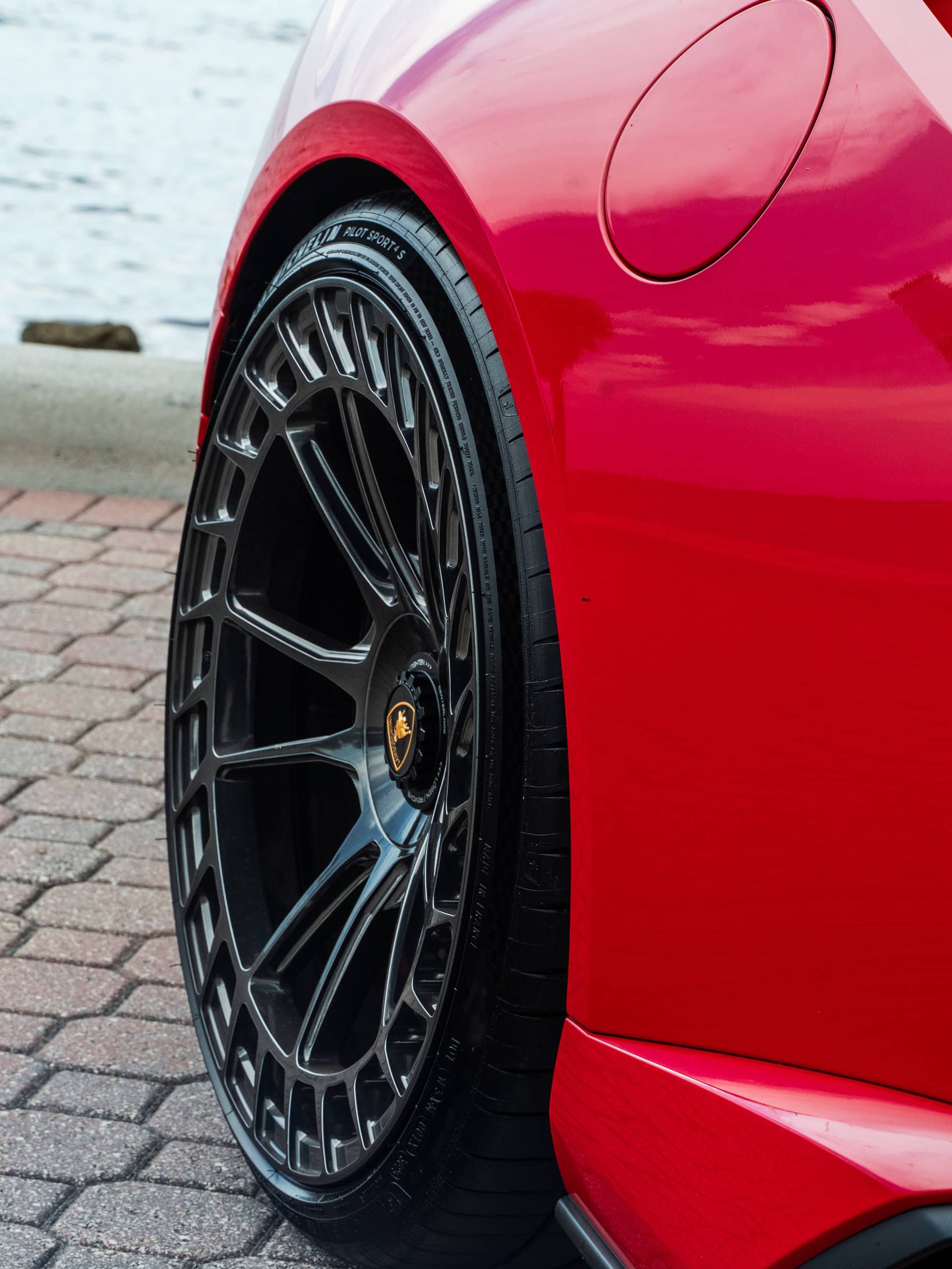 Lamborghini Huracan EVO on AG Wheels