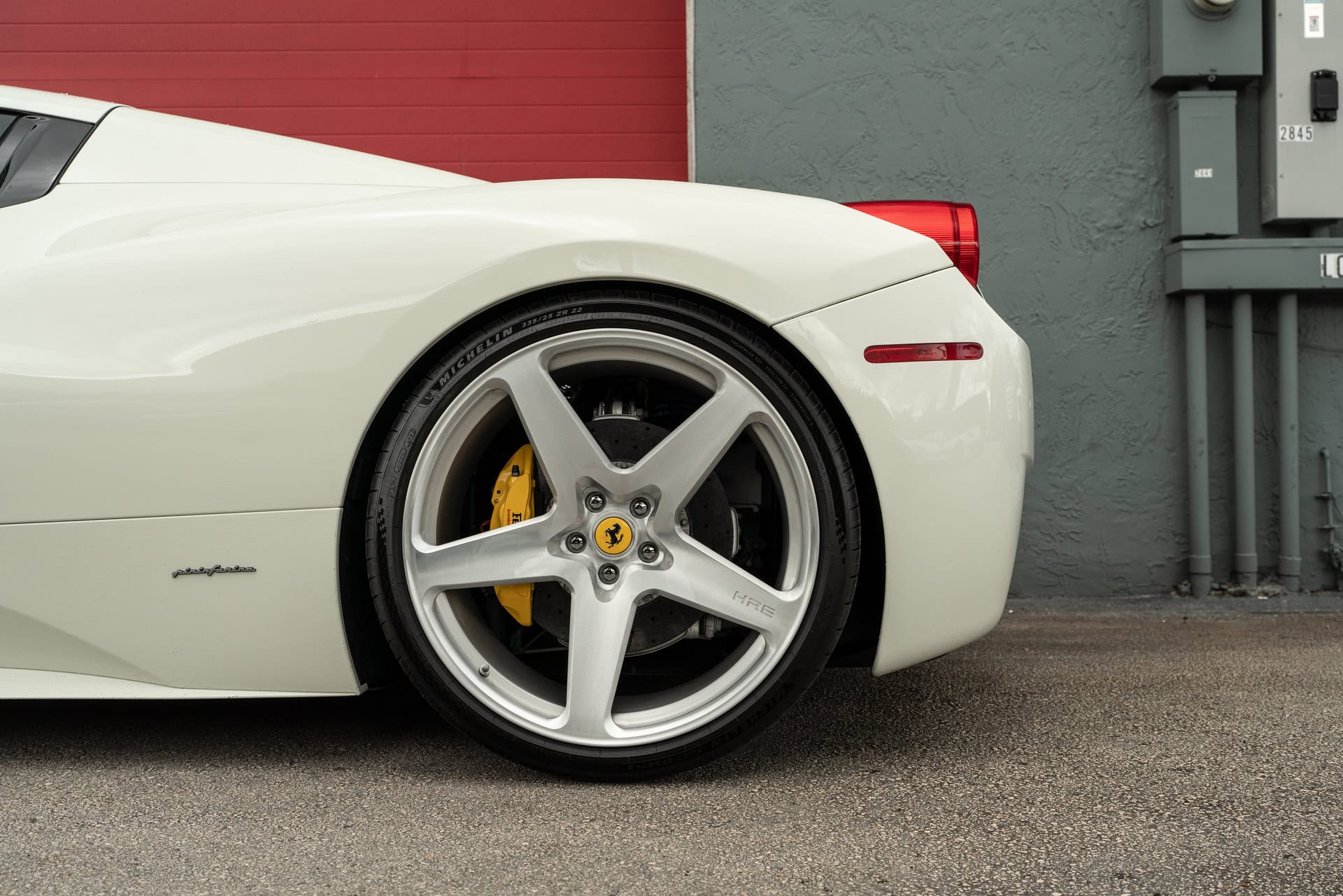 Ferrari 488 Spider on HRE 527M