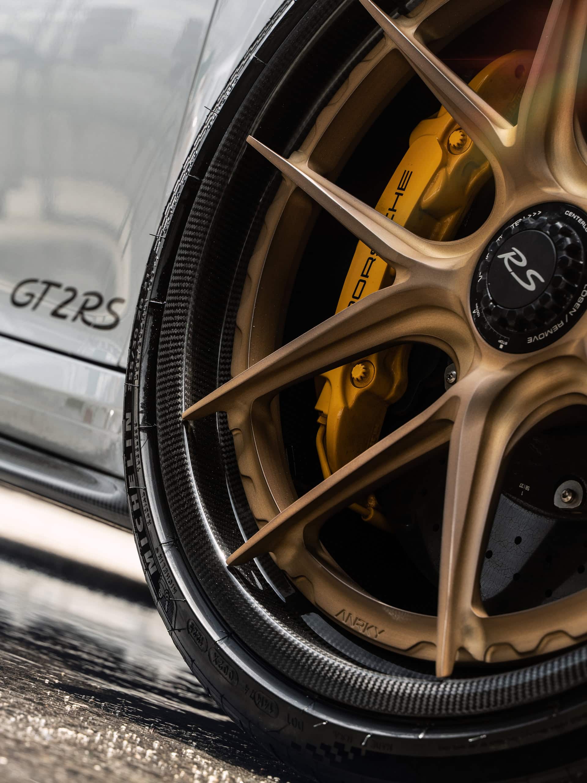 Porsche GT2RS on XR-301C carbon wheels from ANRKY