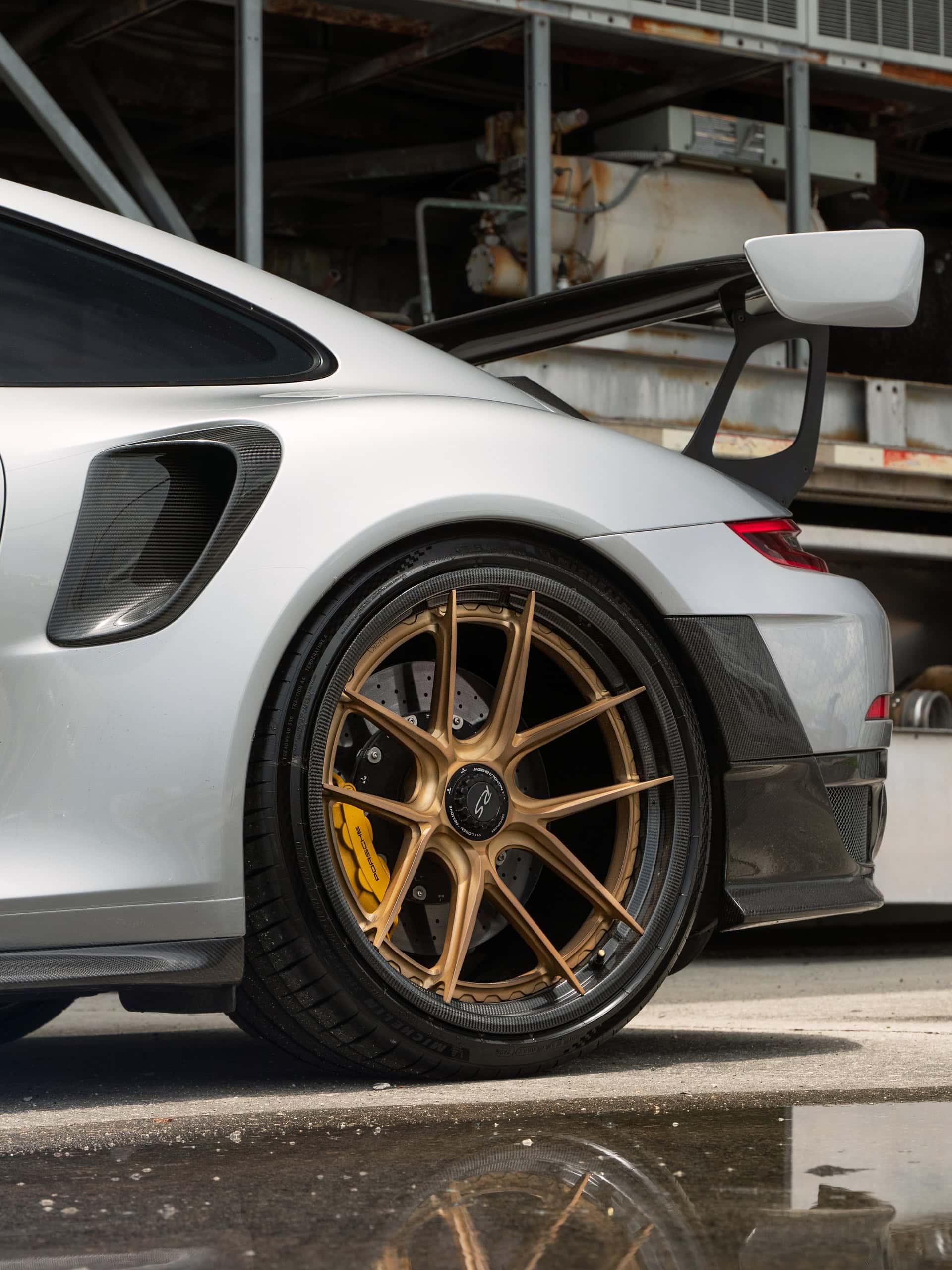 Porsche GT2RS on XR-301C carbon wheels from ANRKY