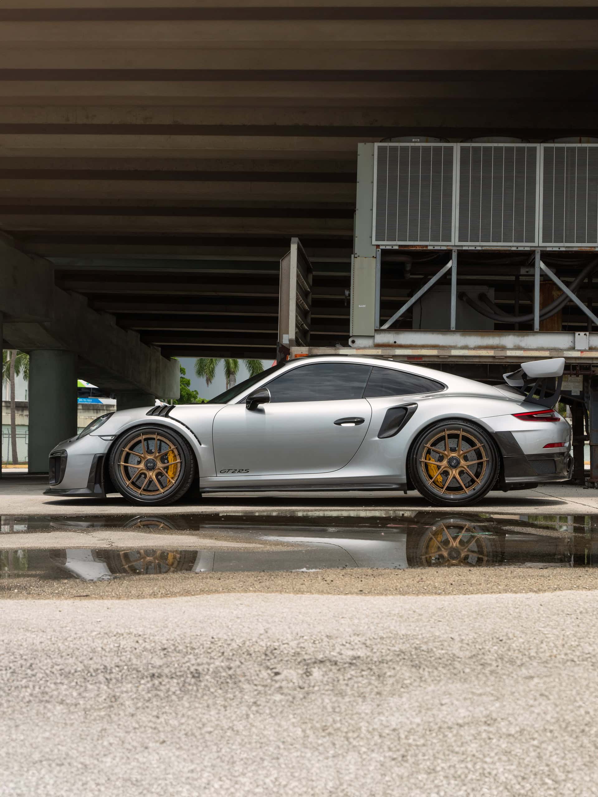 Porsche GT2RS on XR-301C carbon wheels from ANRKY