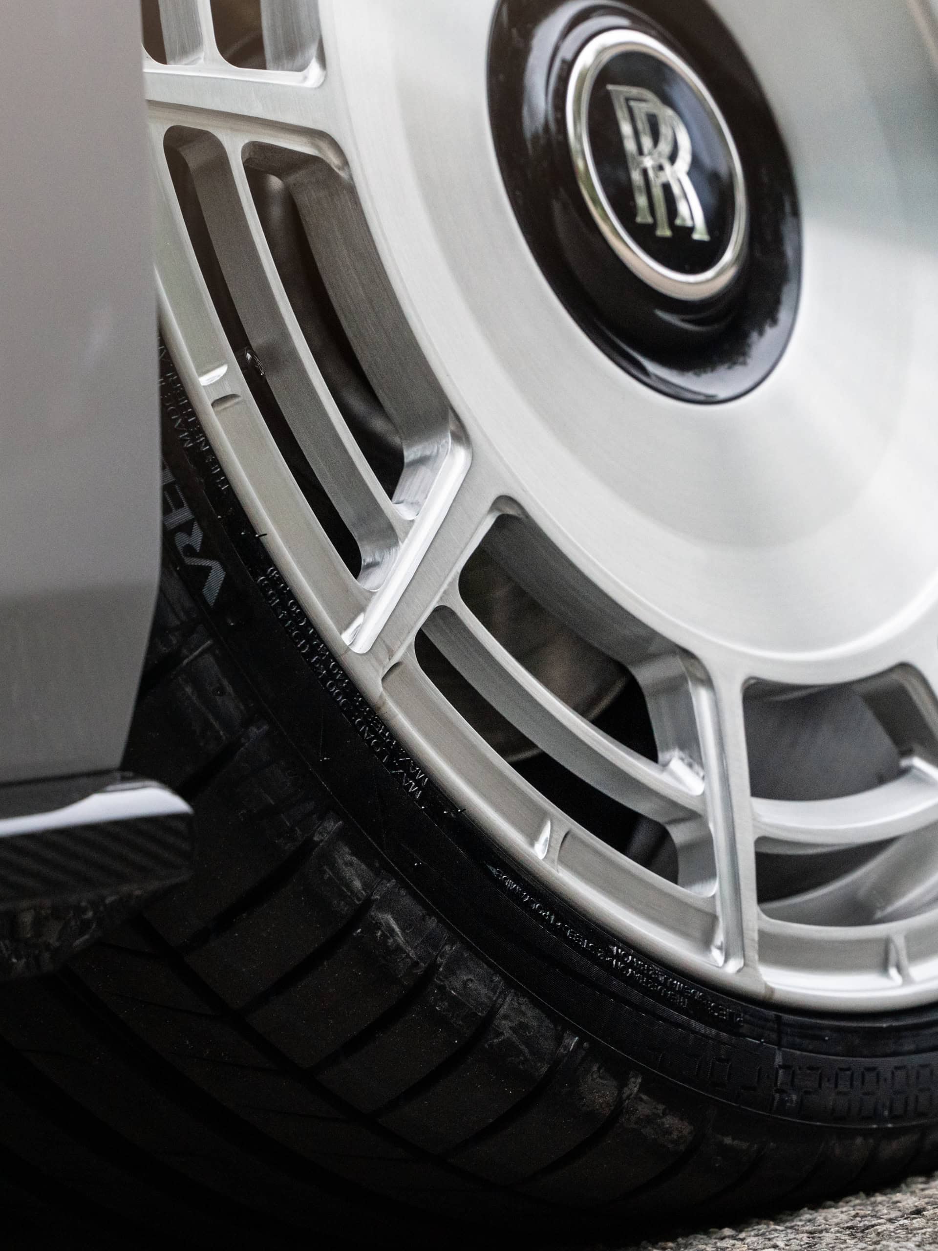 Rolls Royce Cullinan Urban Auto