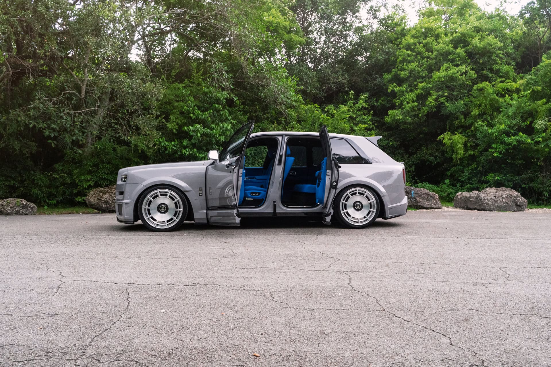 Rolls Royce Cullinan Urban Auto