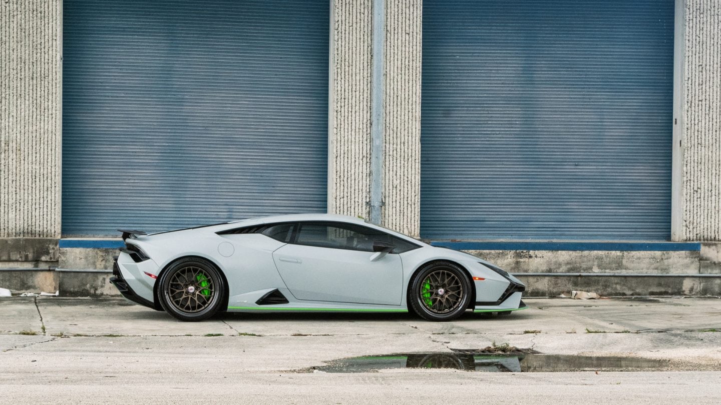 Lamborghini Huracan on HRE Wheels CRB-520