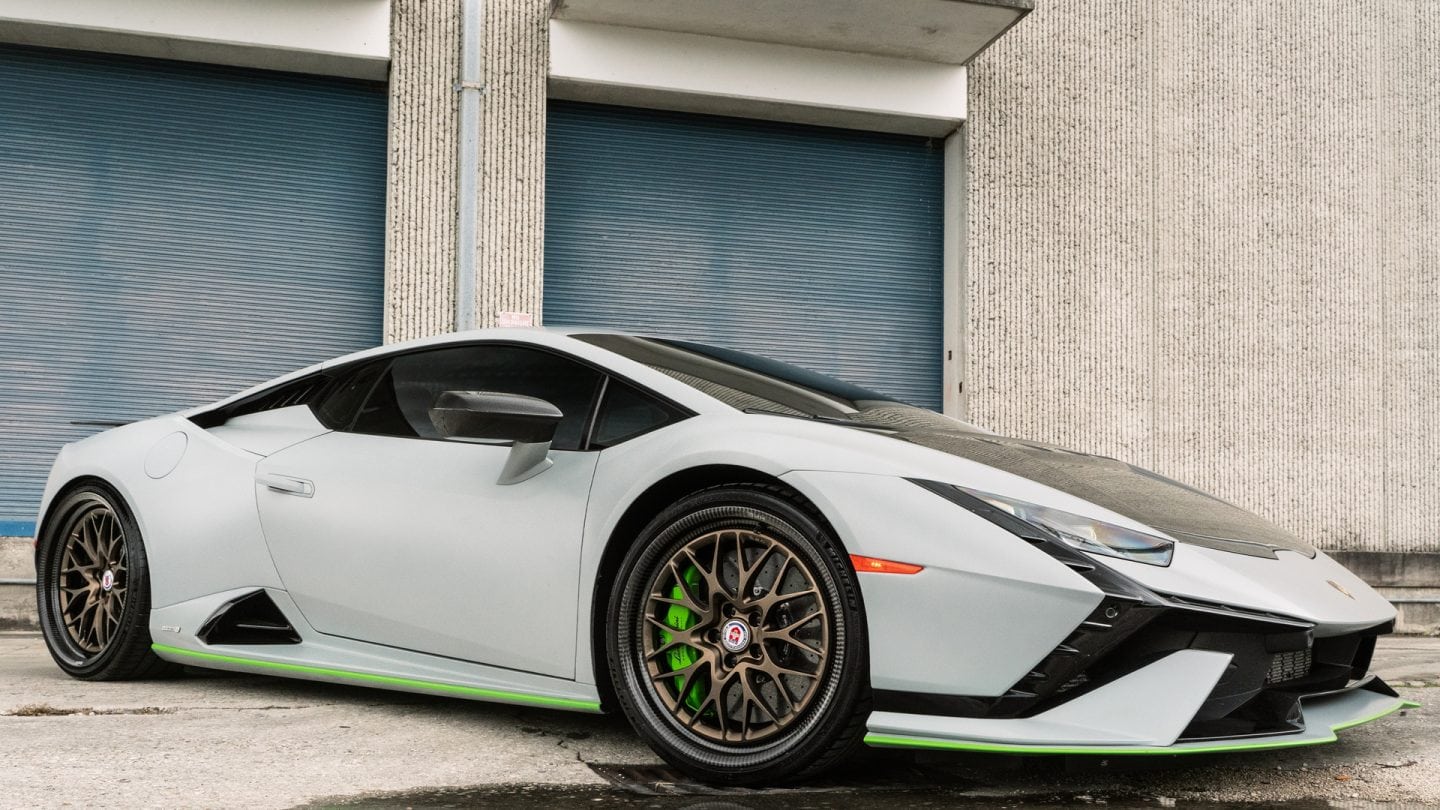 Lamborghini Huracan on HRE Wheels CRB-520