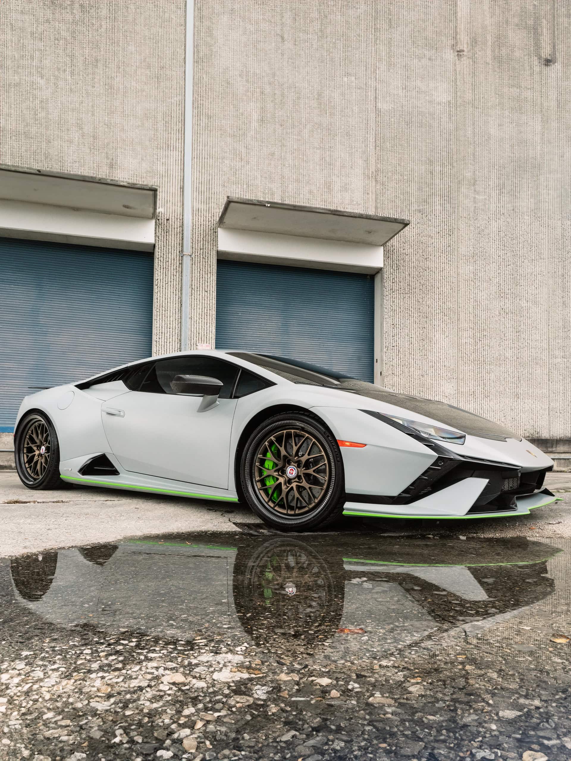 Lamborghini Huracan on HRE Wheels CRB-520