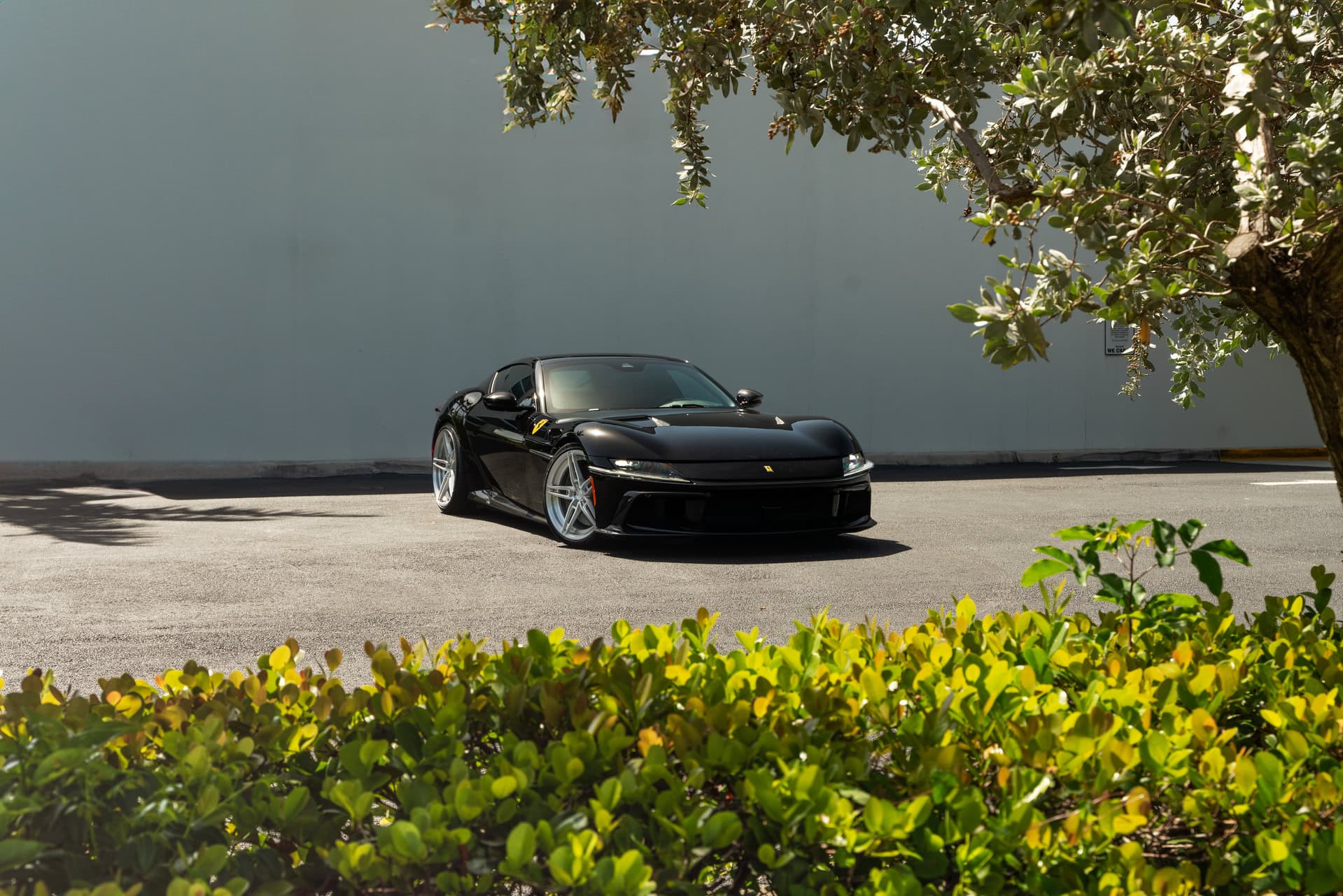 Photo 23 of Ferrari 12 Cilindri | Nero | on ANRKY AN27 | Brushed Clear