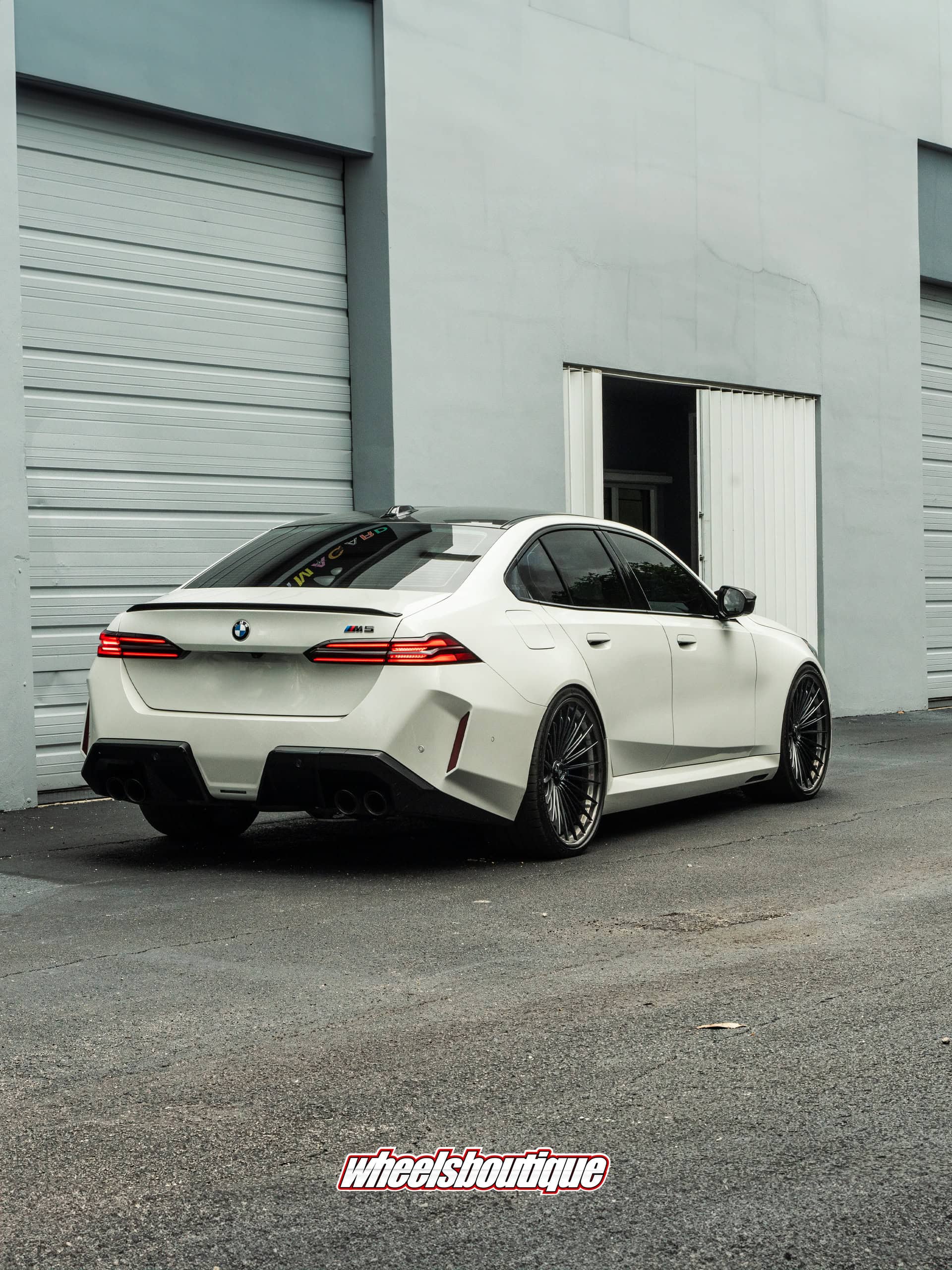 BMW G90 M5 on ANRKY XR-370