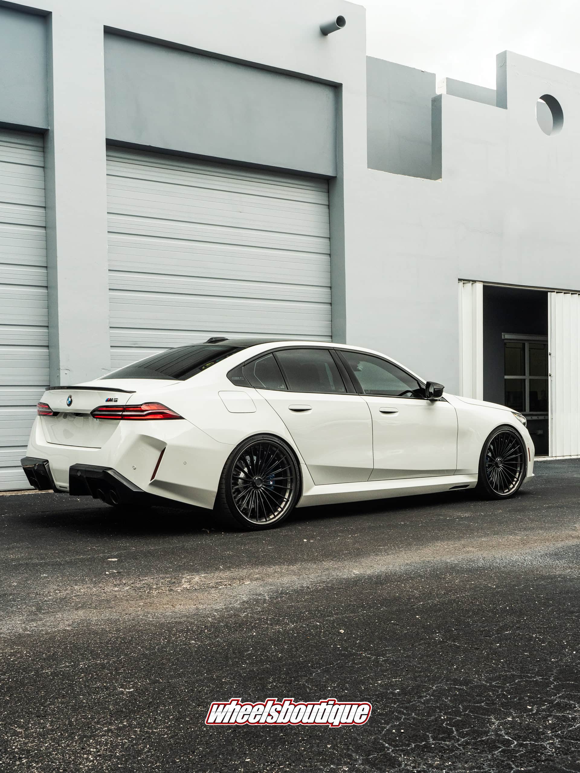 BMW G90 M5 on ANRKY XR-370
