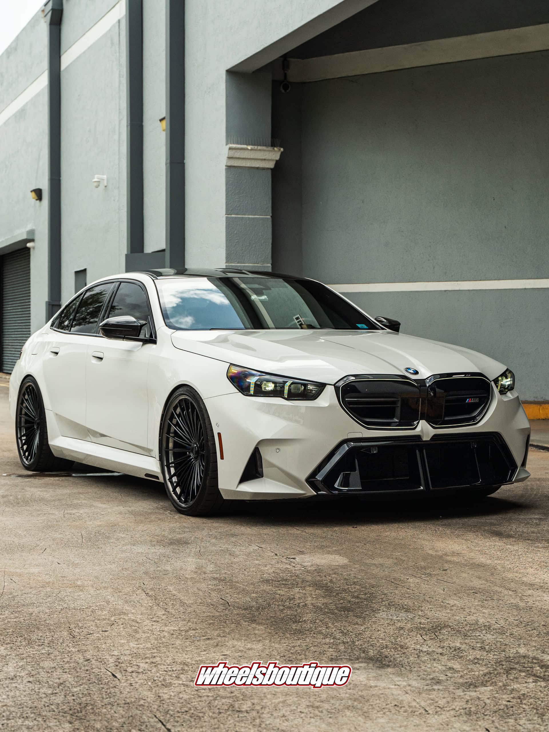 BMW G90 M5 on ANRKY XR-370