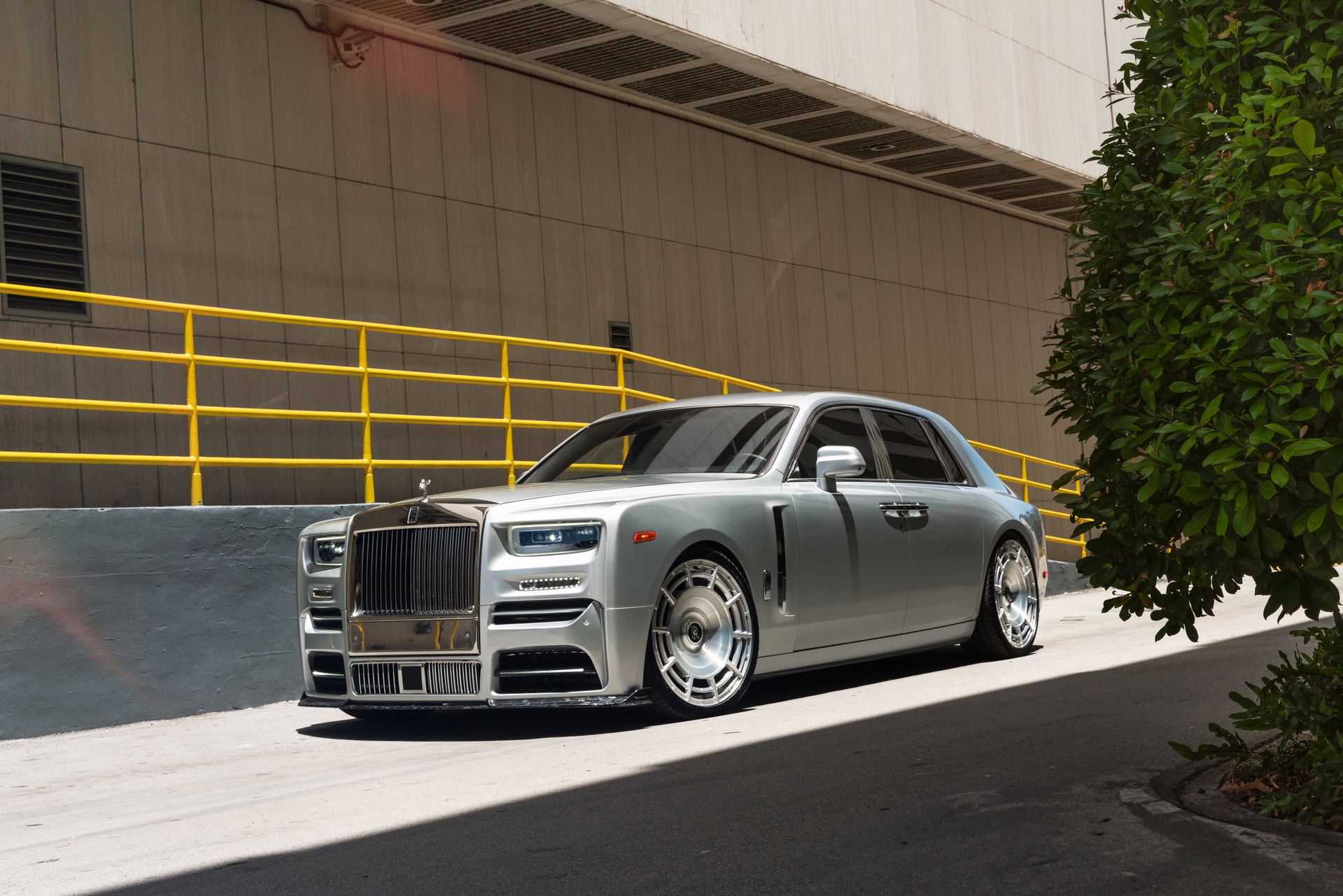 Rolls Royce Phantom on AG Wheels
