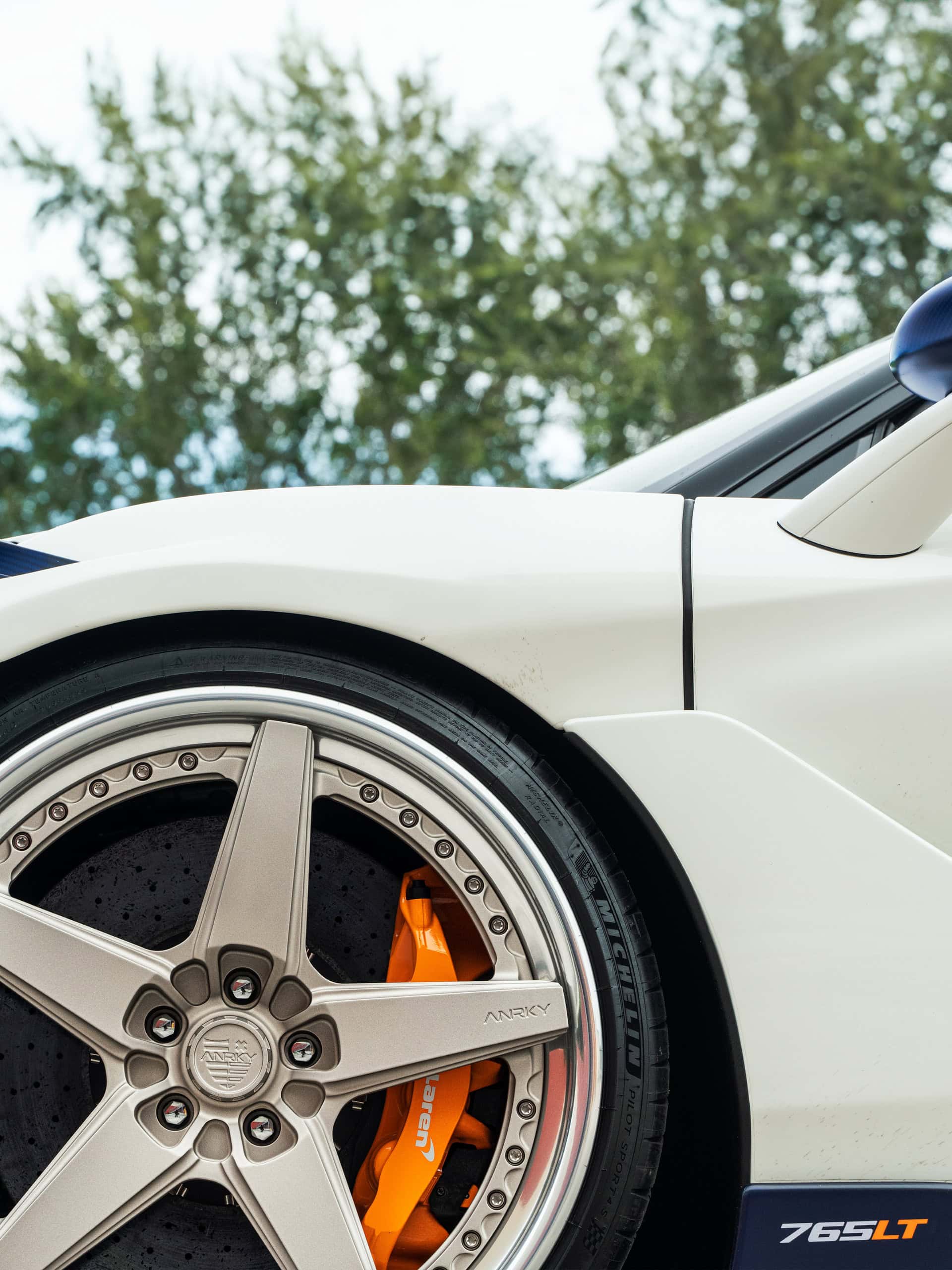 McLaren 765LT Spider on ANRKY RS5.3 RETROSeries
