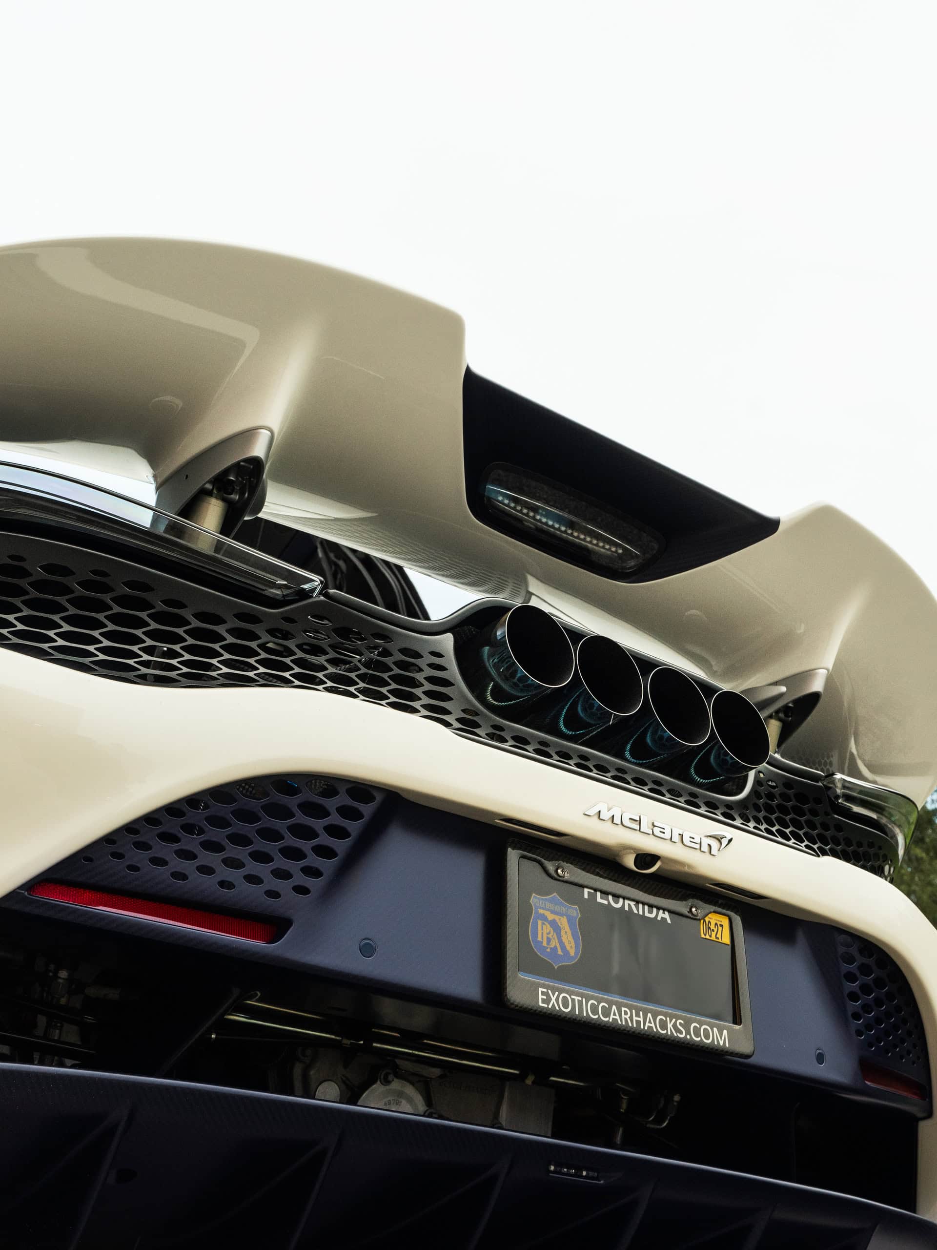 McLaren 765LT Spider on ANRKY RS5.3 RETROSeries