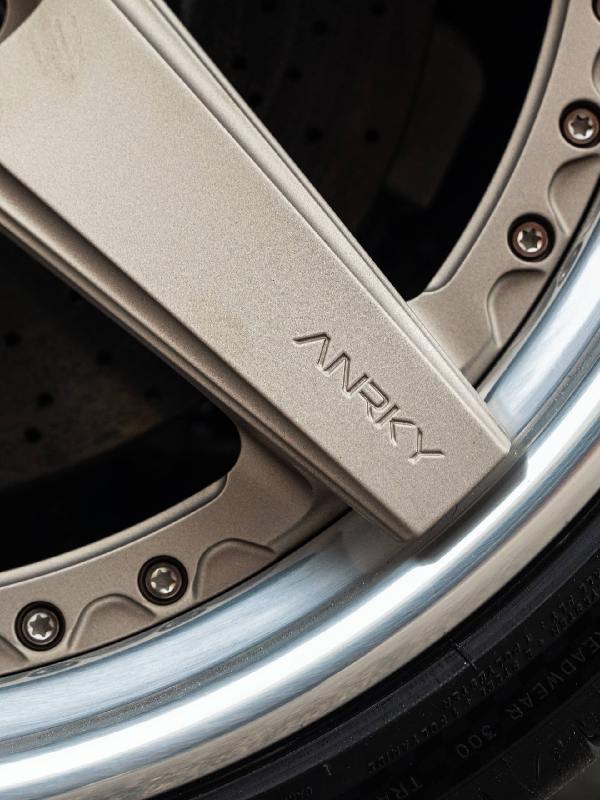 McLaren 765LT Spider on ANRKY RS5.3 RETROSeries