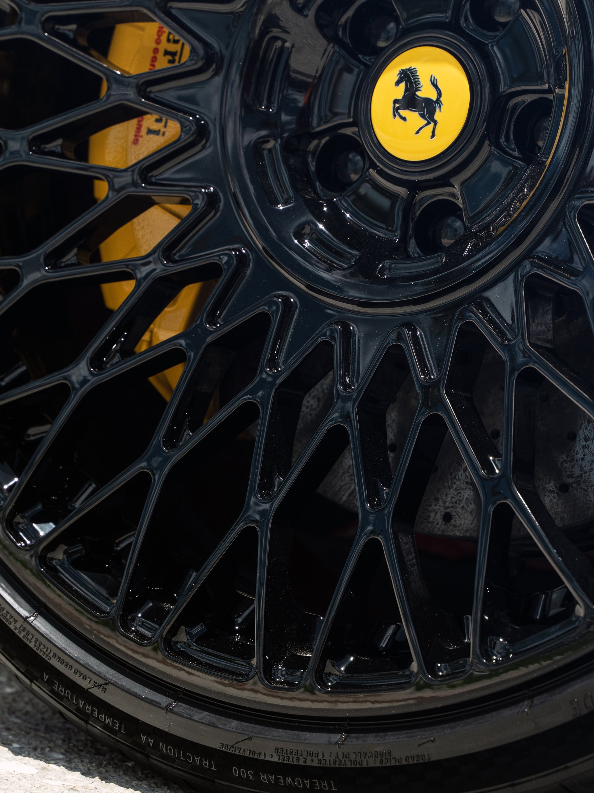 Photo 22 of Ferrari SF90 Spider on ANRKY RS7.2