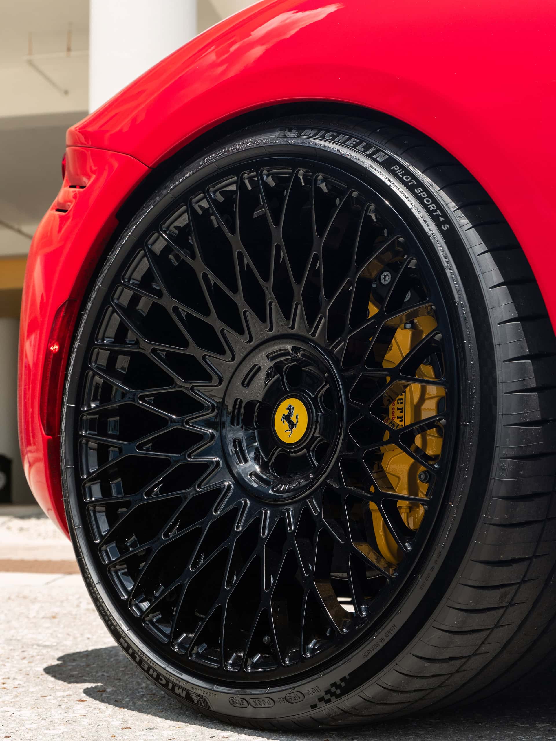 Photo 24 of Ferrari SF90 Spider on ANRKY RS7.2