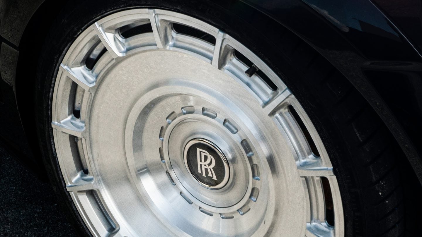 Rolls Royce Cullinan x2 on Urban Kits
