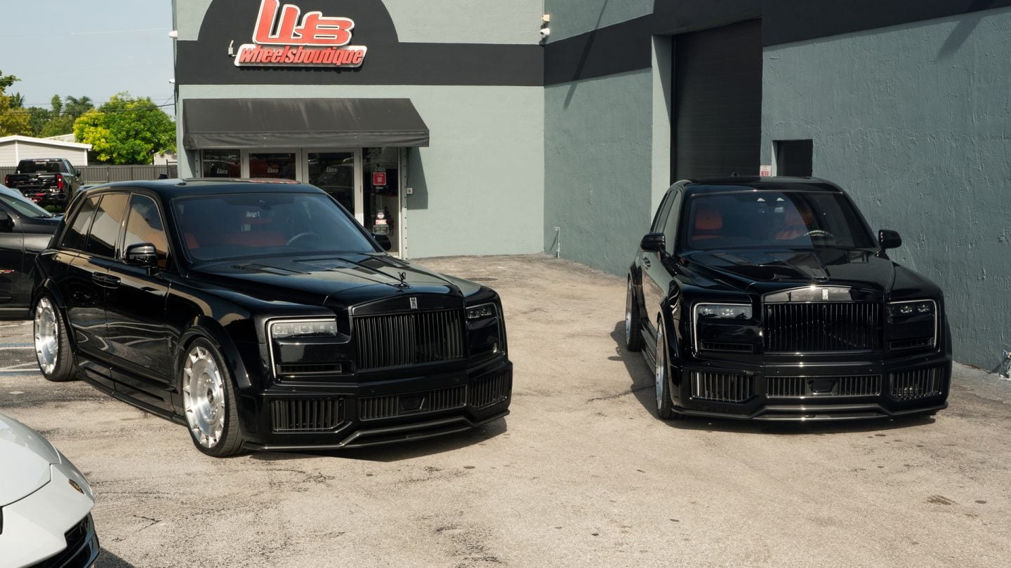 Rolls Royce Cullinan x2 on Urban Kits
