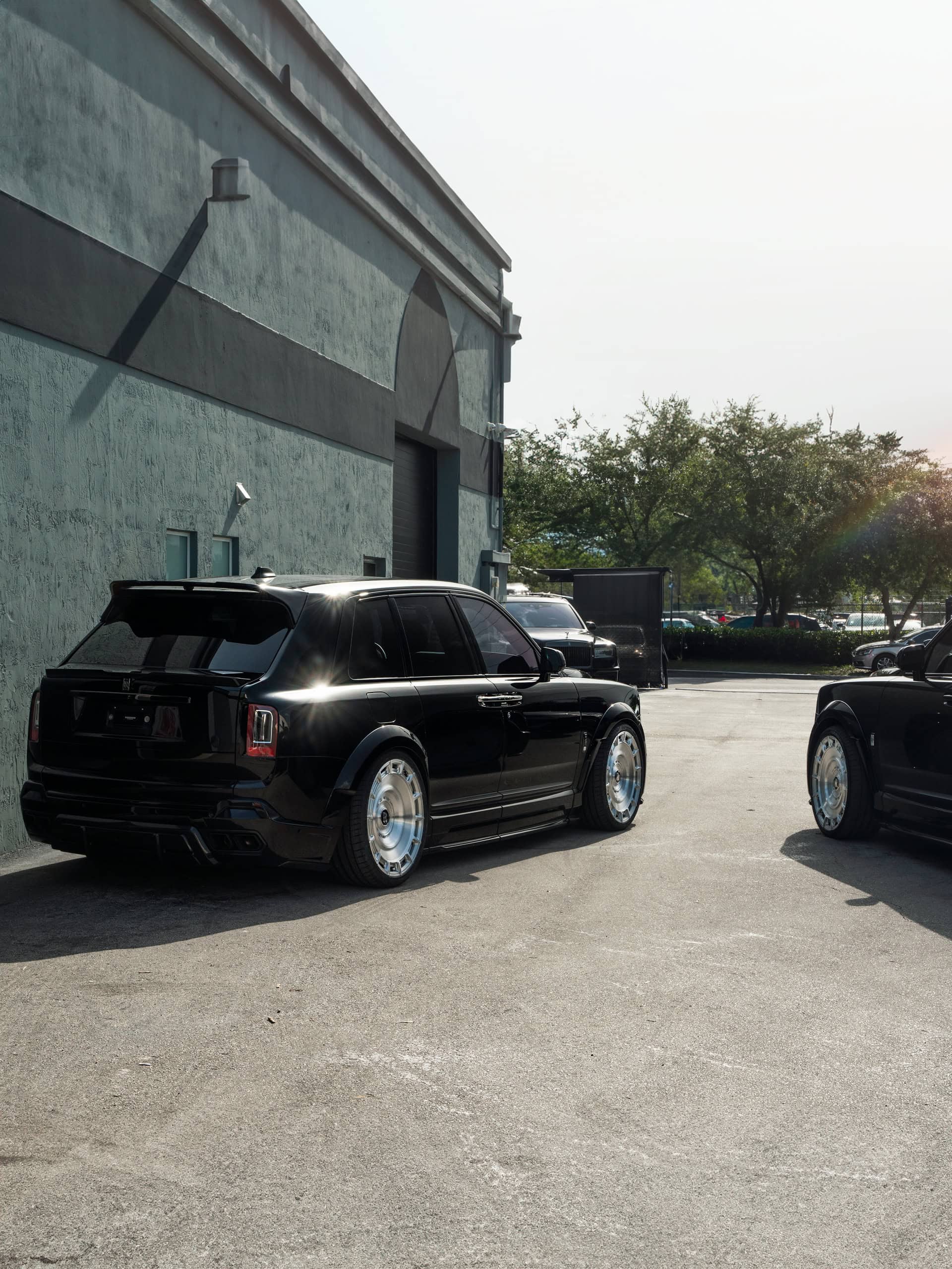 Rolls Royce Cullinan x2 on Urban Kits