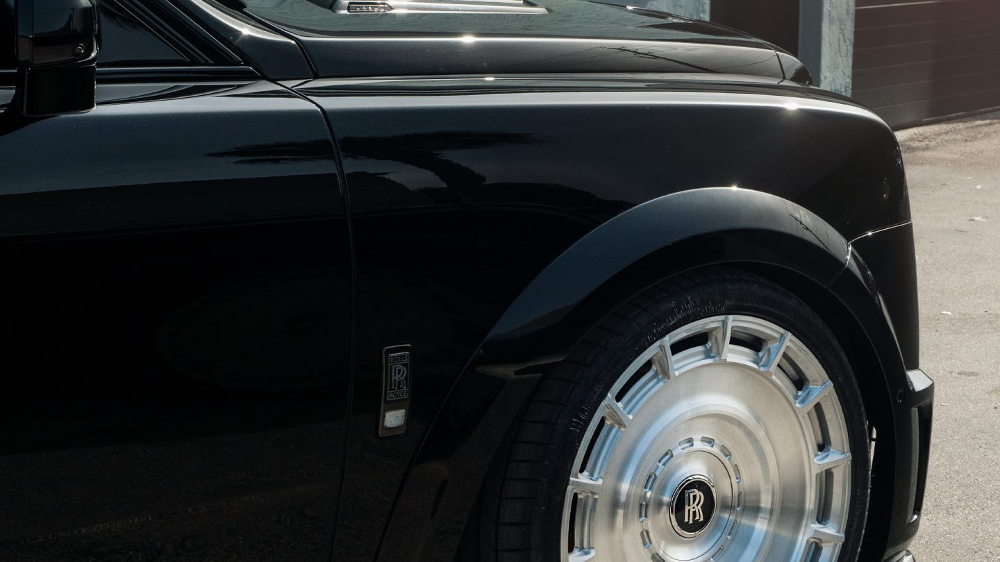 Rolls Royce Cullinan x2 on Urban Kits