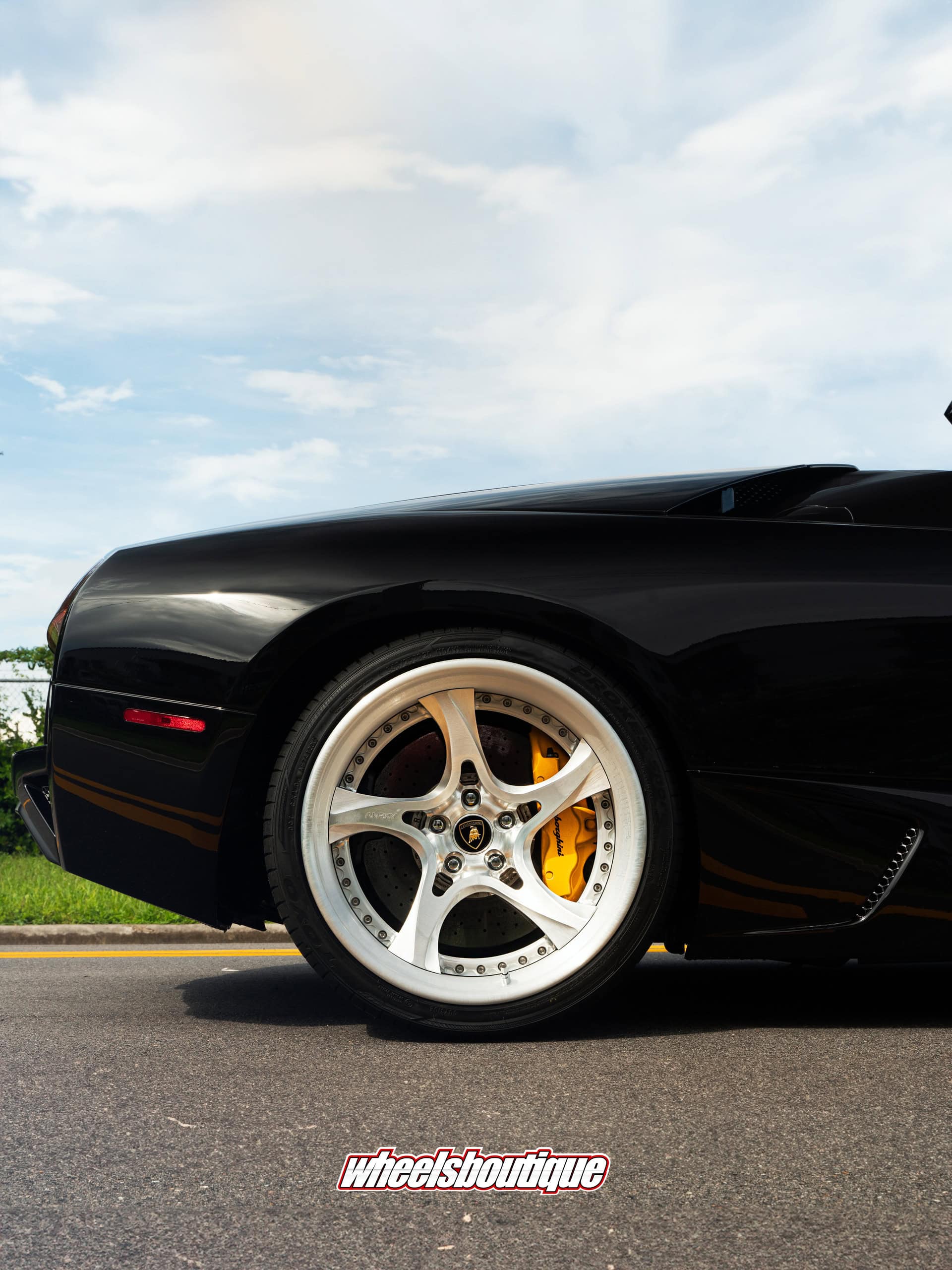 Lamborghini Murcielago on ANRKY XR-305
