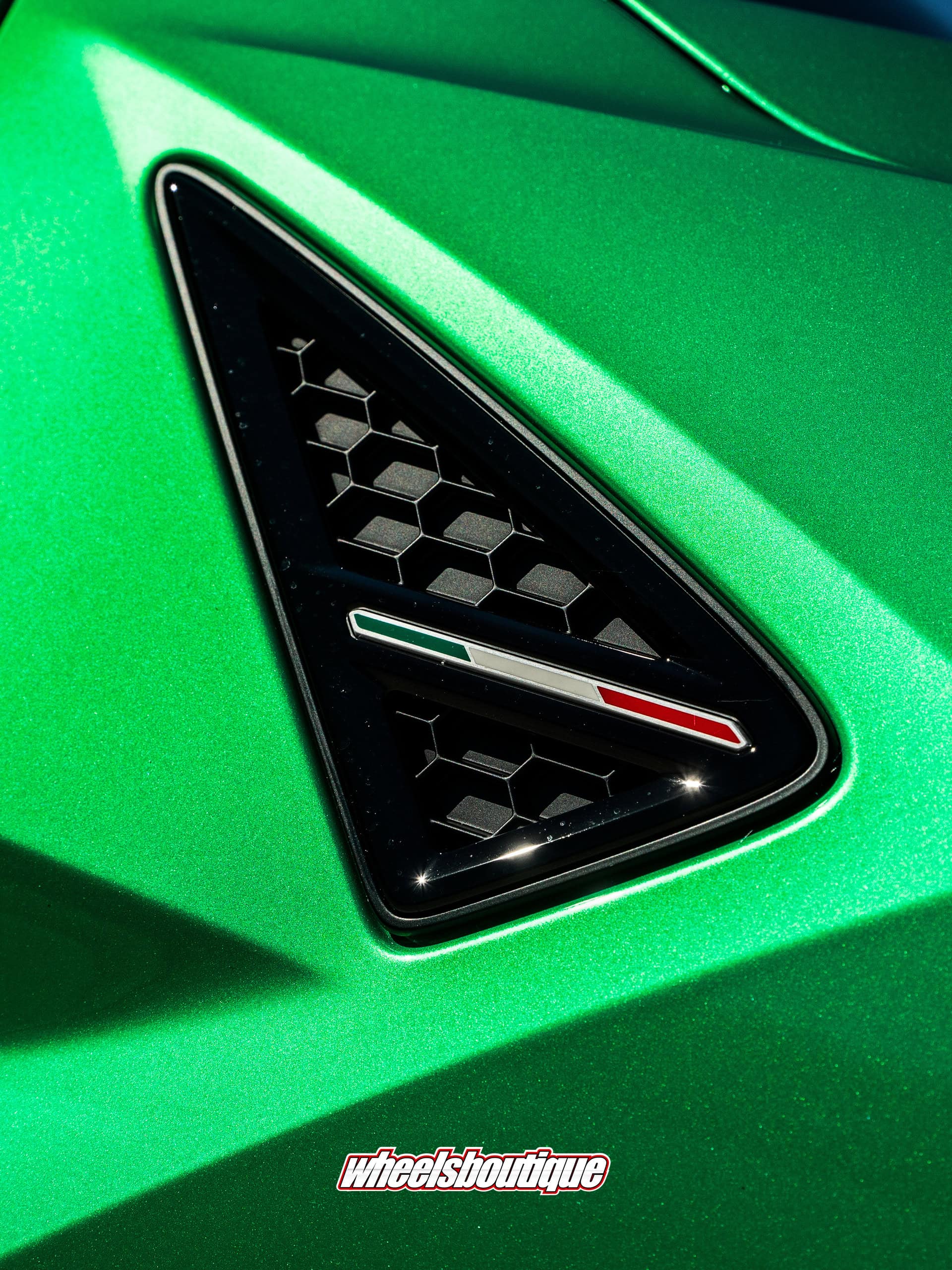 Lamborghini Urus SE on HRE S111SC