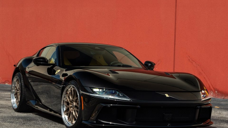 Ferrari 12 Cilindri | Nero Daytona | on ANRKY RS1 | Mirror Polished Champagne