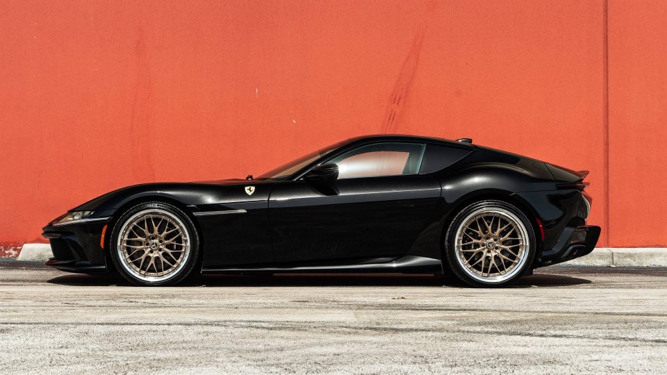 Ferrari 12 Cilindri | Nero Daytona | on ANRKY RS1 | Mirror Polished Champagne