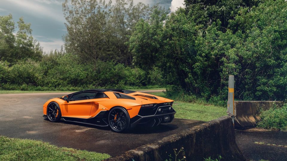 Lamborghini Aventador Ultimae on 1886 Wheels