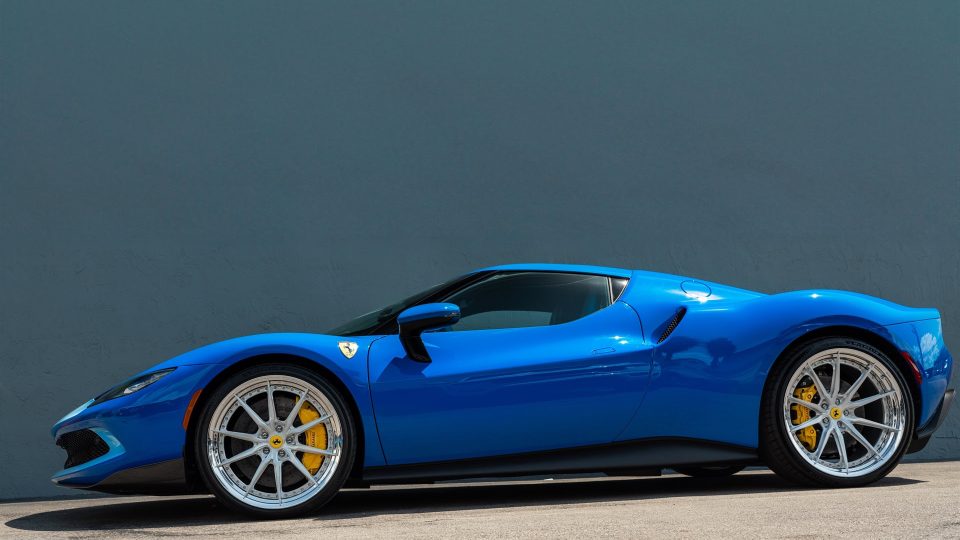 Ferrari 296 GTB | Azzurro Dino | HRE S104SC | Brushed Clear