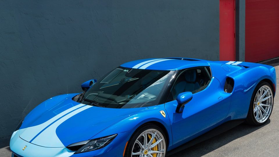 Ferrari 296 GTB | Azzurro Dino | HRE S104SC | Brushed Clear