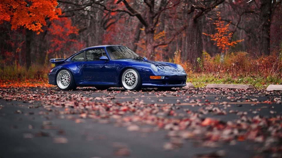 PORSCHE 993 C4S ON BBS E88