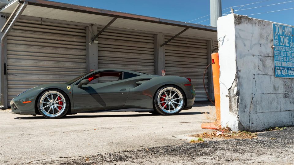 Ferrari 488 GTB | Grigio Medio | on HRE S104SC | Polished Clear
