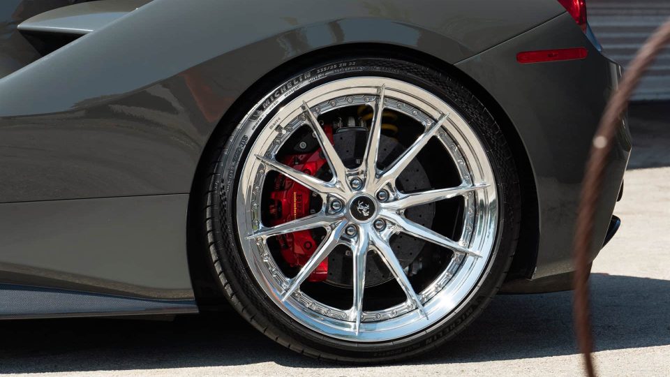 Ferrari 488 GTB | Grigio Medio | on HRE S104SC | Polished Clear