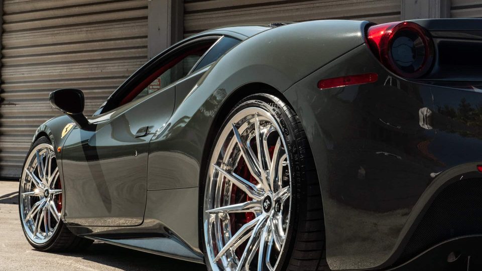 Ferrari 488 GTB | Grigio Medio | on HRE S104SC | Polished Clear