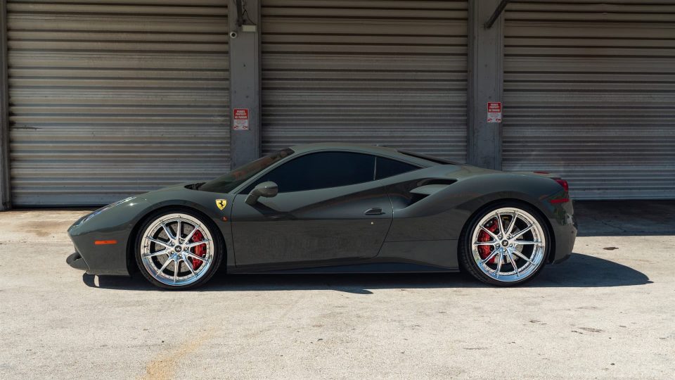 Ferrari 488 GTB | Grigio Medio | on HRE S104SC | Polished Clear